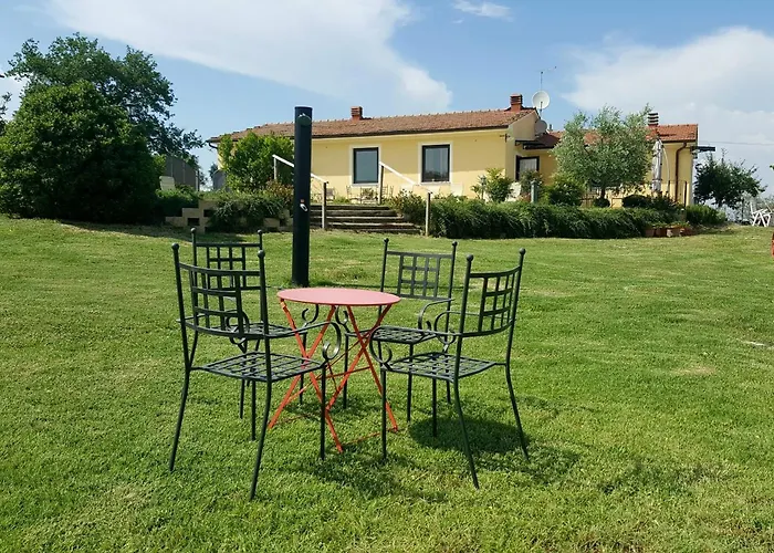 Podere Casa Al Vento Фермерский дом